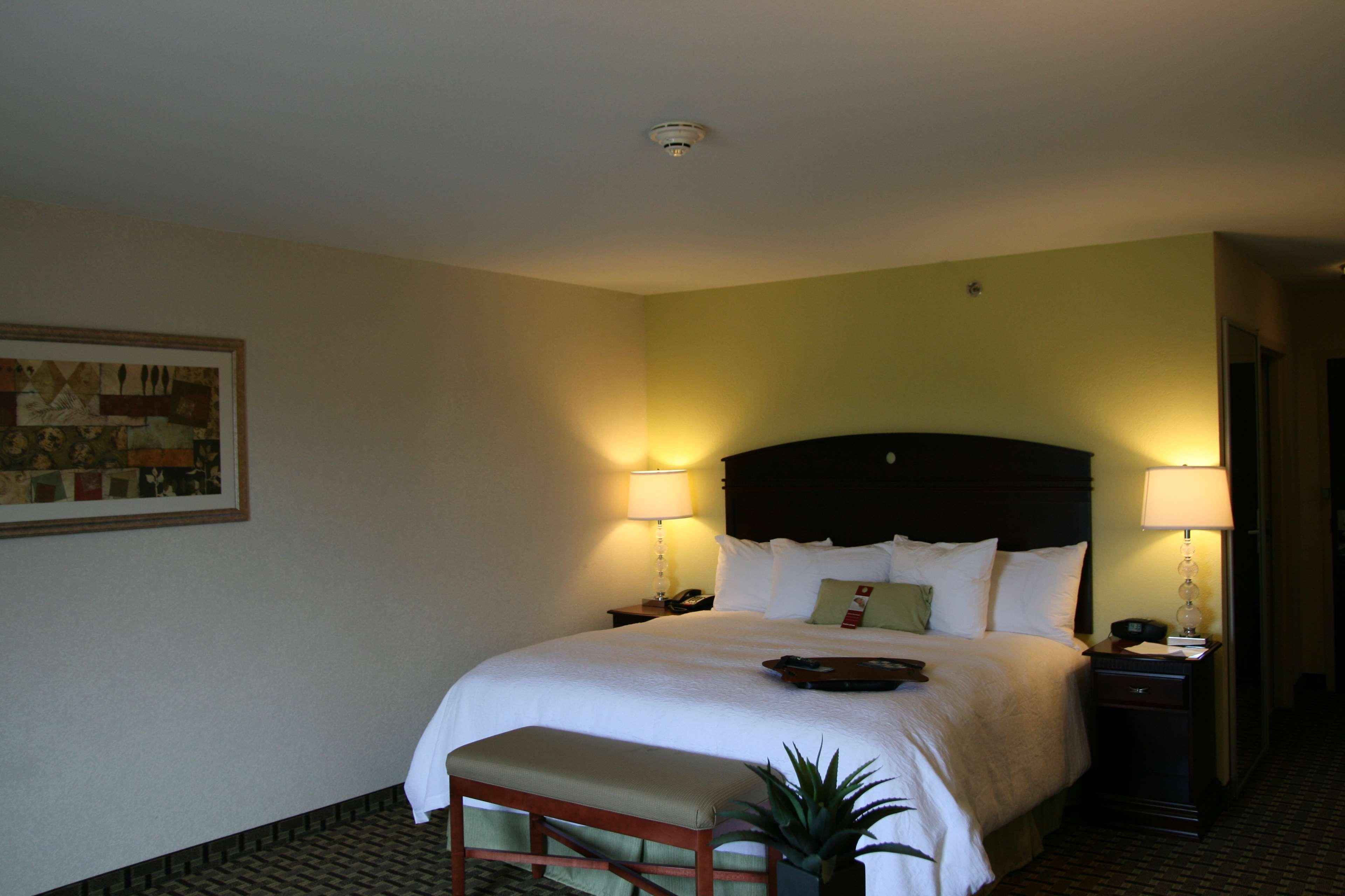 Hampton Inn & Suites Cleveland-Mentor Værelse billede